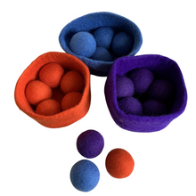Load image into Gallery viewer, Felt Bowl &amp; Ball Sort Activity
