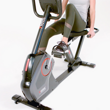 Load image into Gallery viewer, York RB420 Recumbent Bike
