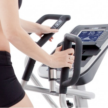 Load image into Gallery viewer, Spirit XE395 Elliptical