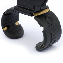 Load image into Gallery viewer, FOX 40 Classic Whistle with Fingergrip