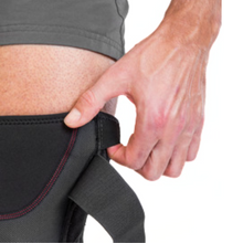 Load image into Gallery viewer, Mueller Patella Stabilizer Knee Brace
