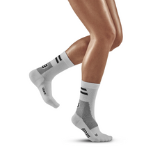 Load image into Gallery viewer, CEP Training Mid Cut Compression Socks - Women
