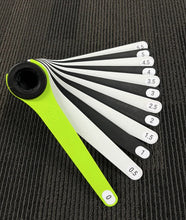 Load image into Gallery viewer, Yardstick Apex Vertical Jump Measuring Stick (Black &amp; Green Version)
