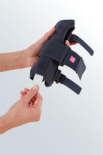 Load image into Gallery viewer, Medi Manumed Adjustable Wrist Brace
