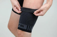 Load image into Gallery viewer, QS4 Quad &amp; Thigh Compression Sleeve
